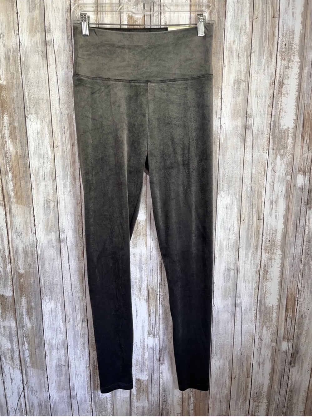 NWT Aerie OFFLINE Soft High Rise Leggings Gray Washed Velvety L